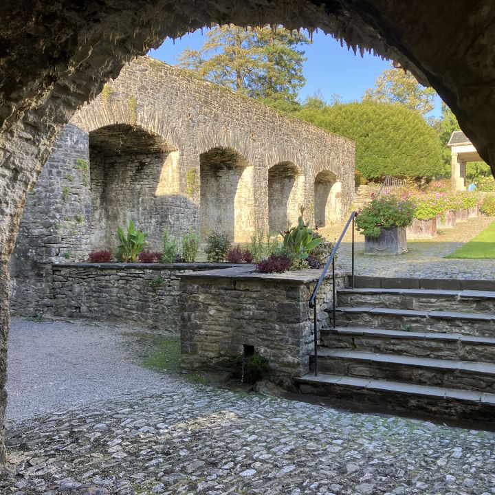 Gallery 9